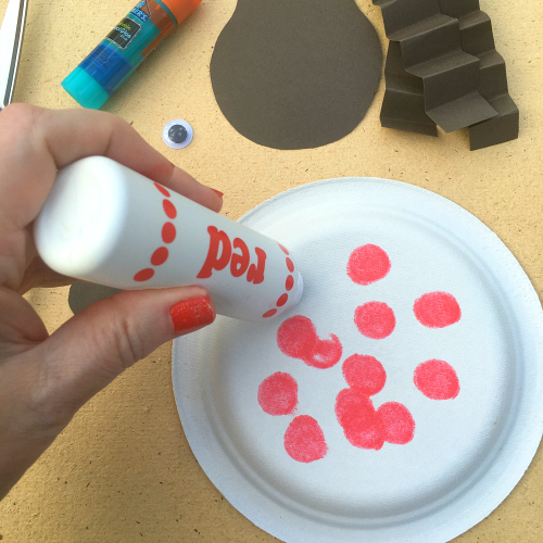 ladybug paper plate craft for preschool and kindergarten